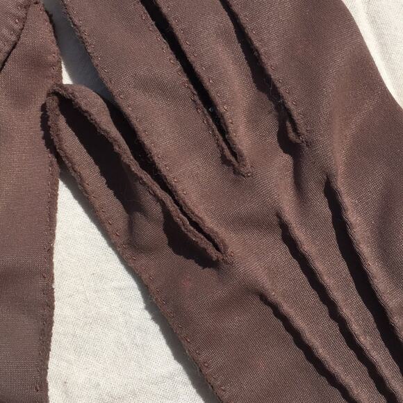 Vintage Soft Brown Women’s Gloves - Picture 6 of 6